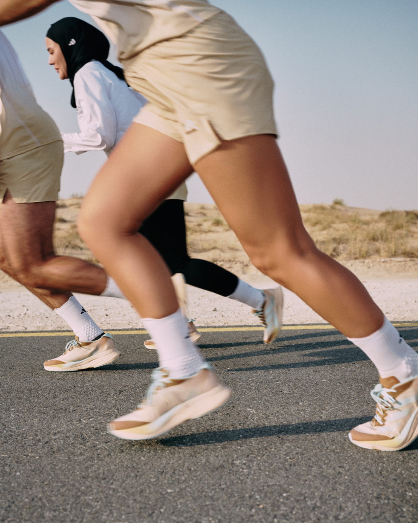 adidas. Desert Runner