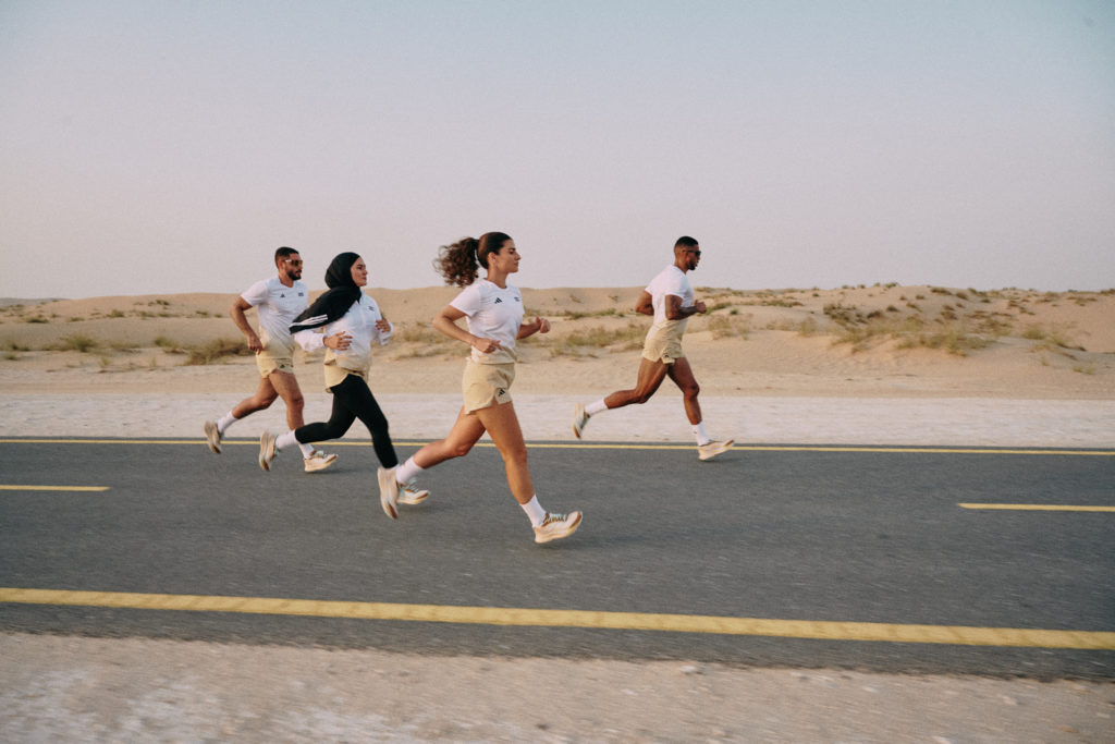 adidas. Desert Runner